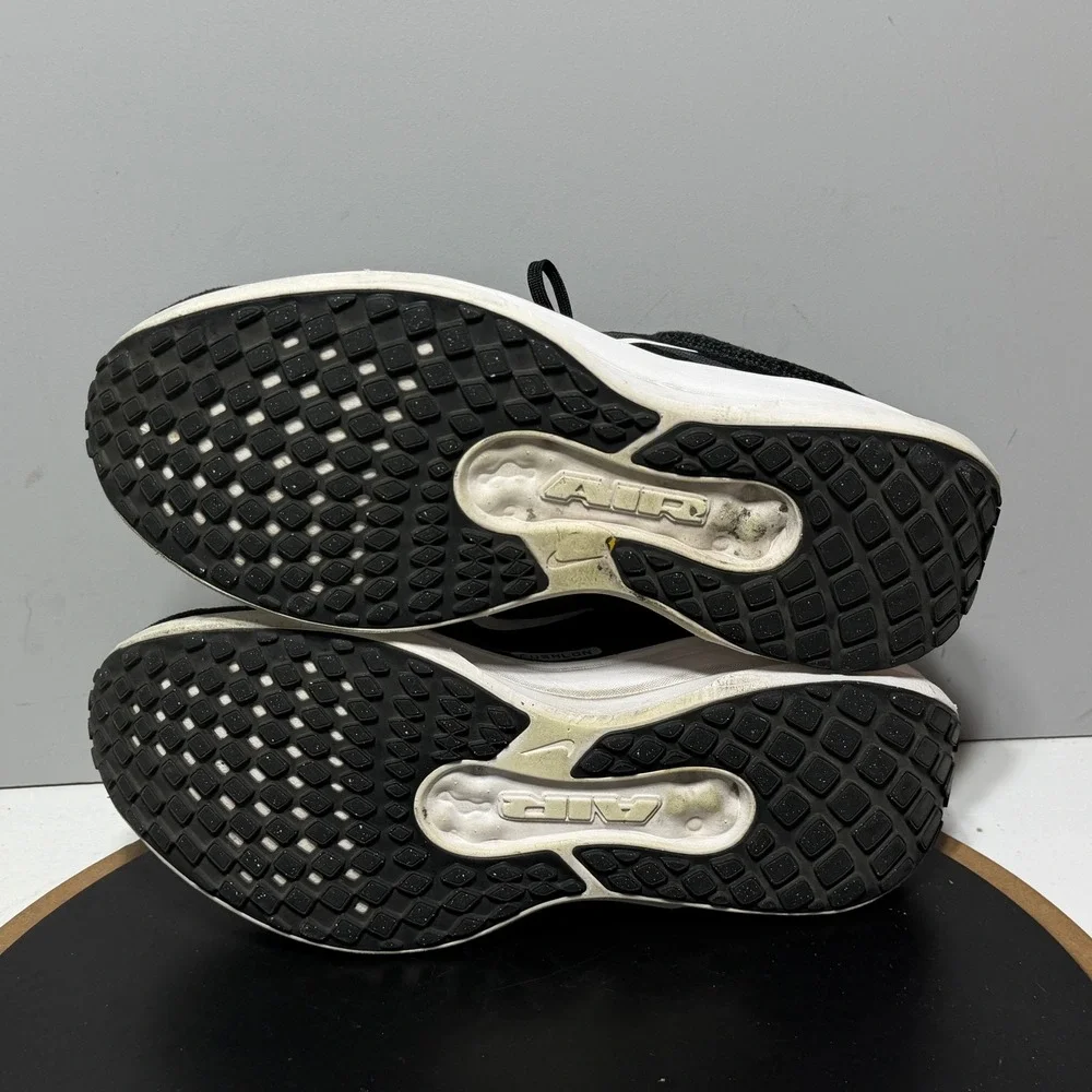 Nike Air Winflo 11 Men Size 11 Running Training Sneakers Black White Athleisure